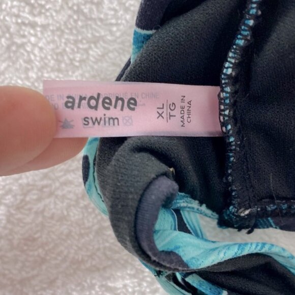 5/$25 Ardene Swim Green Pink Tropical Floral Print Bikini Top XL - Picture 3 of 6